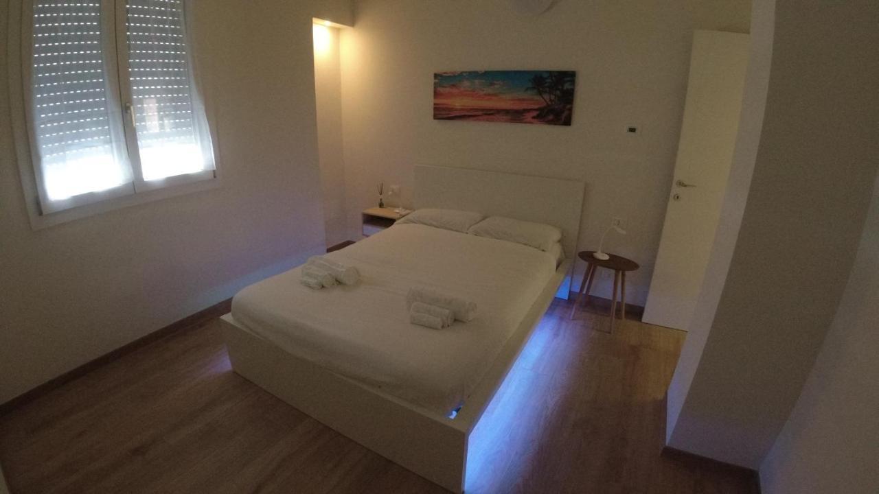 La Casa Di Luca/Fiera E Stazione/Aria Condizionata Apartment Bologna Luaran gambar